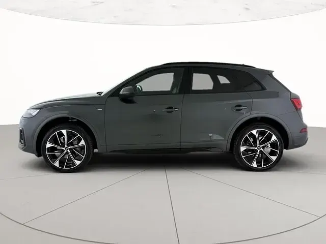 Usata Audi Q5 S-line plus 204 CV (150 kW) 2024 Grigio daytona perla SUV