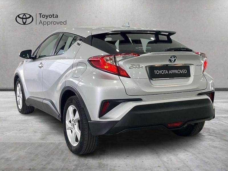 Usata Toyota C-HR Active 122 CV (89 kW) 2018 Argento SUV