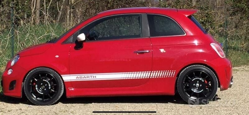Usata Abarth 500 135 CV (99 kW) 2008 Rosso Utilitaria