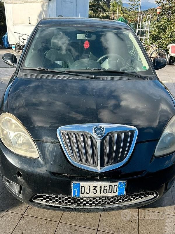Usata Lancia Ypsilon 77 CV (56 kW) 2007 Nero Utilitaria