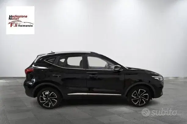 Usata MG ZS Luxury 111 CV (81 kW) 2022 Nero SUV