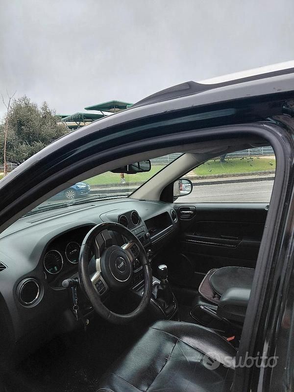 Usata Jeep Compass 163 CV (119 kW) 2012 Nero SUV