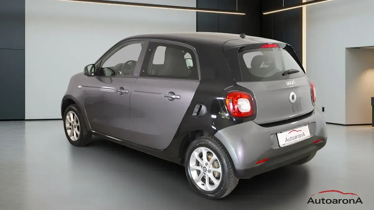 Usata Smart ForFour 90 CV (66 kW) 2018 Grigio Utilitaria
