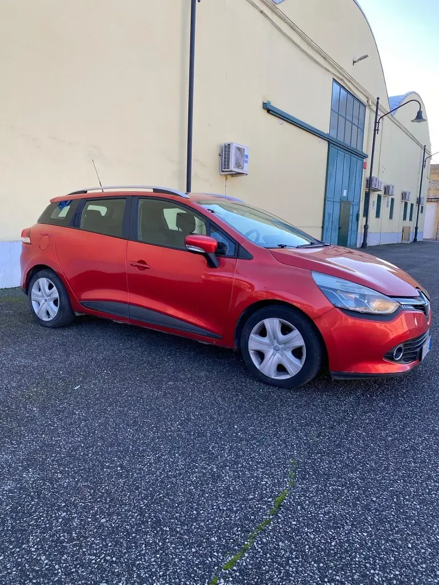 Usata Renault Clio 89 CV (65 kW) 2014 Rosso Station wagon