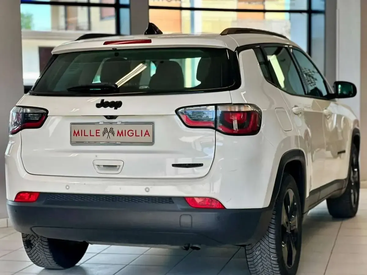 Usata Jeep Compass Night Eagle 140 CV (102 kW) 2019 Bianco SUV