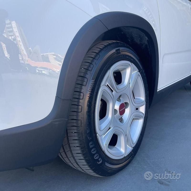 Usata Fiat Panda 70 CV (51 kW) 2024 Berlina