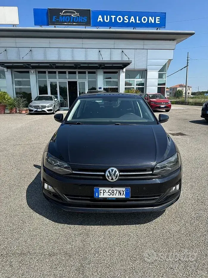 Usata VW Polo Comfortline 65 CV (47 kW) 2018 Nero Utilitaria