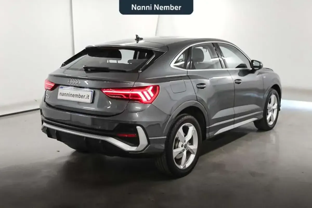 Usata Audi Q3 Sportback S-Line 245 CV (180 kW) 2024 Grigio SUV