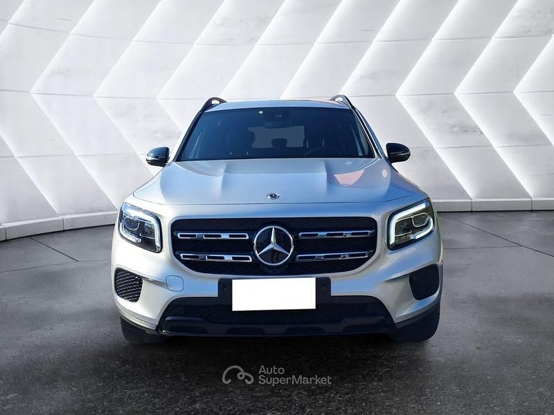 Usata Mercedes GLB200 150 CV (110 kW) 2023 Argento SUV