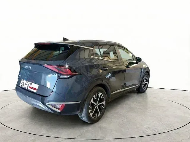 Usata Kia Sportage Style 136 CV (100 kW) 2023 Grigio SUV