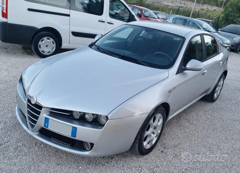 Usato 2007 Alfa Romeo 159 1.9 Diesel (1.990 €)