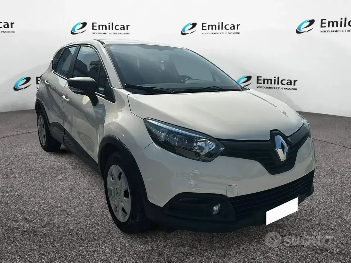 Usata Renault Captur Life 90 CV (66 kW) 2017 Panna SUV