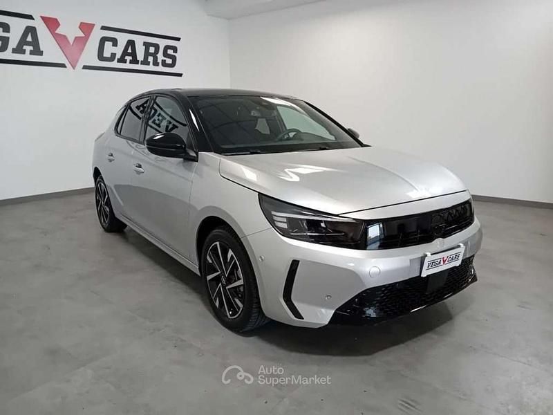 Usata Opel Corsa 101 CV (74 kW) 2024 Gray Utilitaria