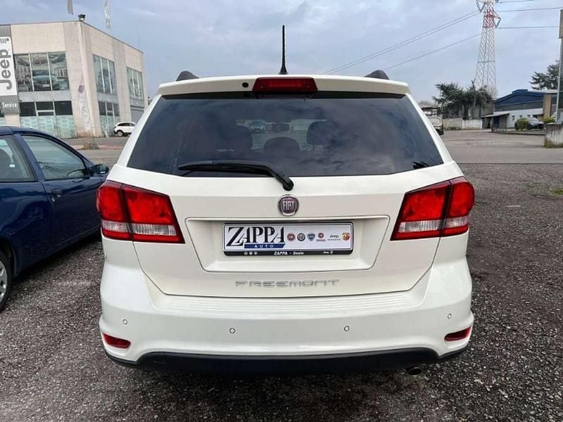 Usata Fiat Freemont Lounge 170 CV (125 kW) 2012 Bianco SUV