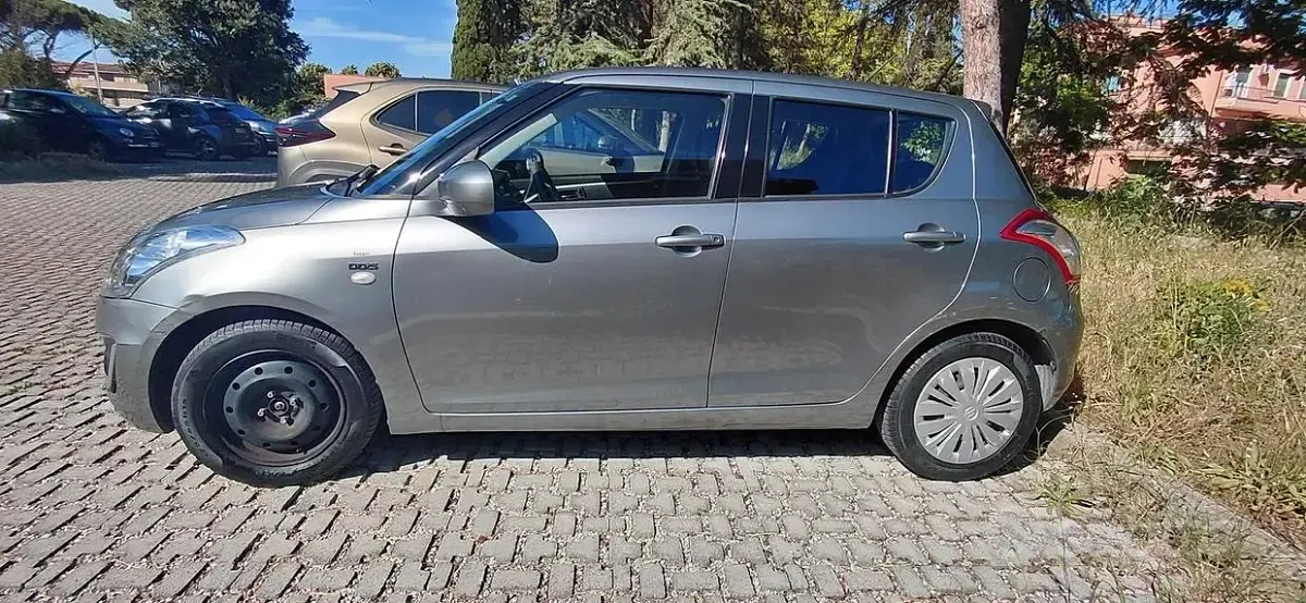 Usata Suzuki Swift Style 75 CV (55 kW) 2014 Grigio Utilitaria