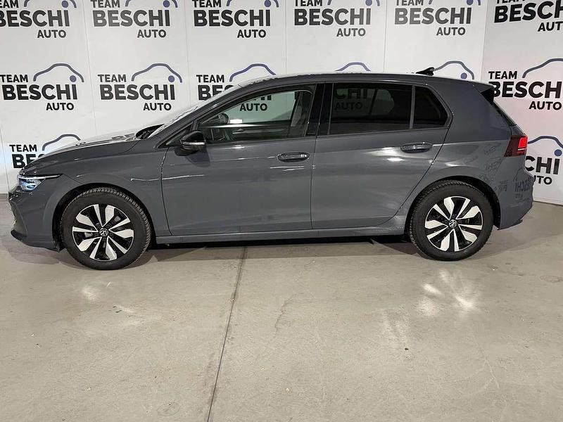 Usata VW Golf VIII Goal 116 CV (85 kW) 2025 Grigio Utilitaria
