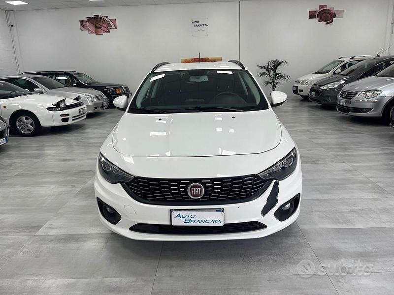 Usata Fiat Tipo 120 CV (88 kW) 2019 Bianco Station wagon
