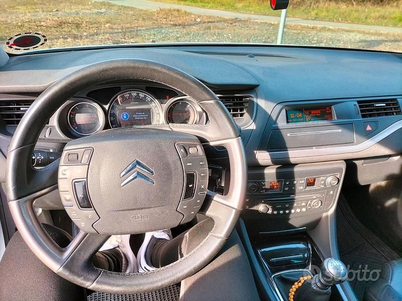 Usata Citroën C5 140 CV (102 kW) 2010 Grigio Berlina