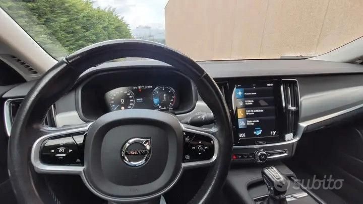 Usata Volvo V90 150 CV (110 kW) 2020 Grigio Station wagon