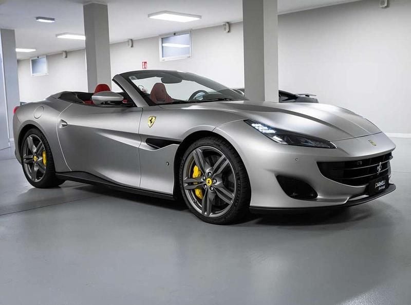 Usata Ferrari Portofino 600 CV (441 kW) 2019 Grigio Cabrio