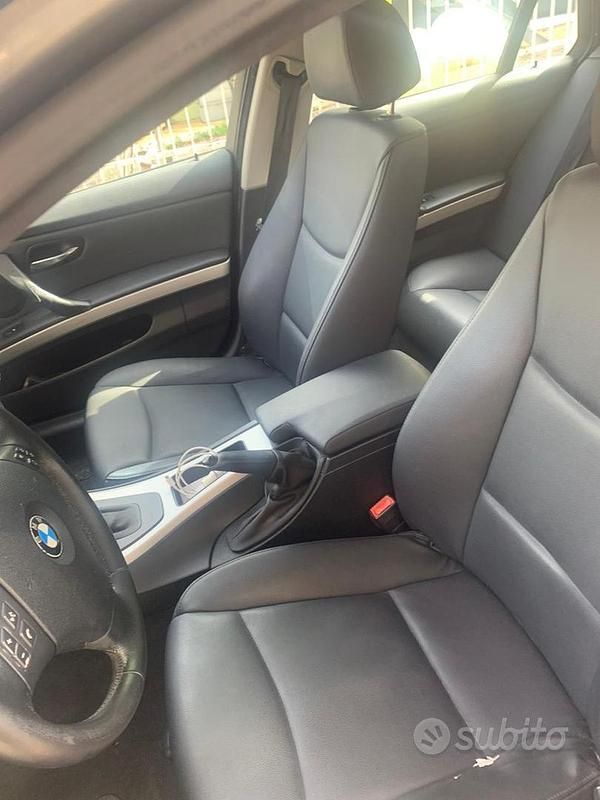 Usata BMW 320 177 CV (130 kW) 2009 Grigio Station wagon