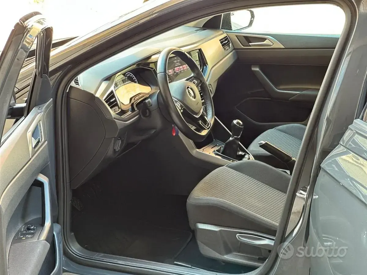 Usata VW Polo Sport 95 CV (69 kW) 2021 Grigio Utilitaria