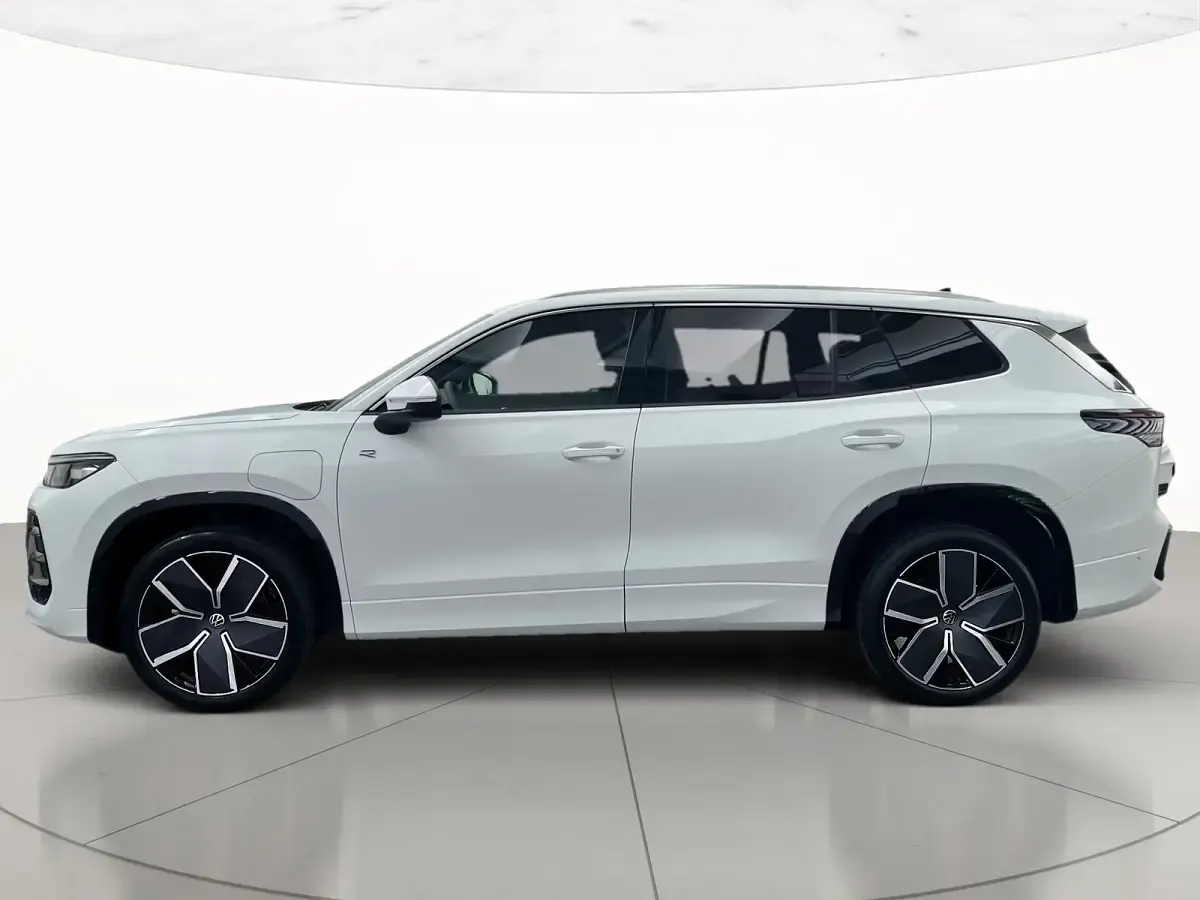 Ny VW Tayron R-line 204 HK (150 kW) 2026 Vit SUV