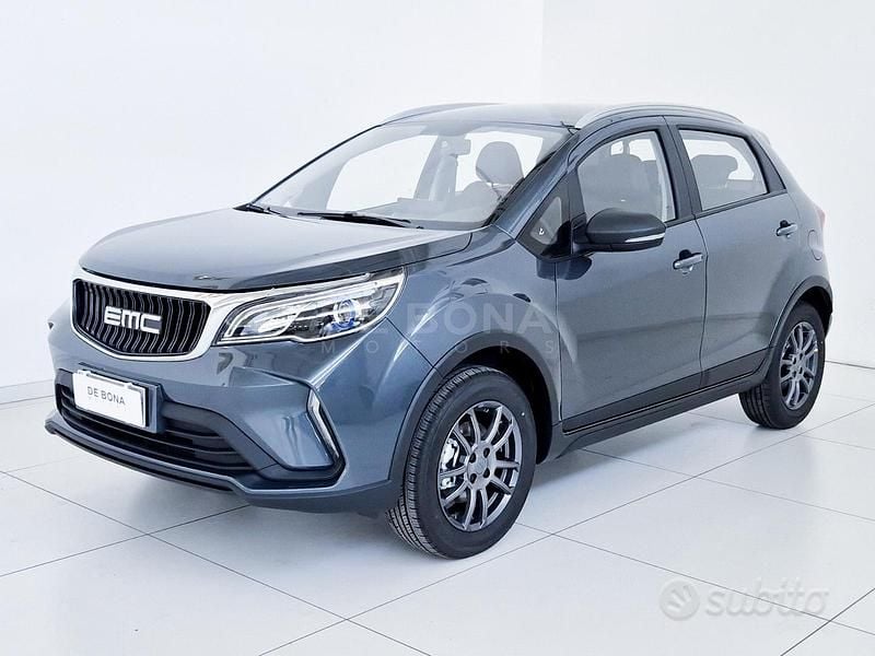 Nuova EMC QUATTRO 103 CV (75 kW) 2025 Grigio SUV