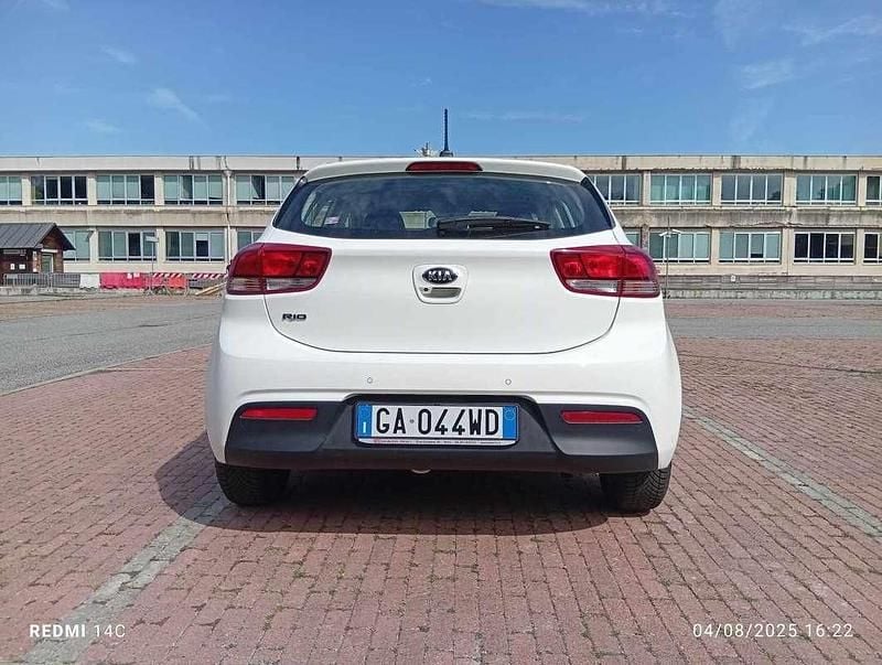 Usata Kia Rio 84 CV (61 kW) 2020 Berlina