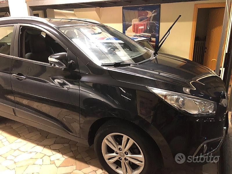 Używany Hyundai ix35 Comfort 115 KM (84 kW) 2010 Czarny SUV