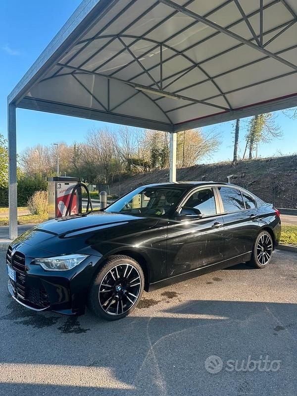 Usata BMW 318 150 CV (110 kW) 2023 Nero Berlina