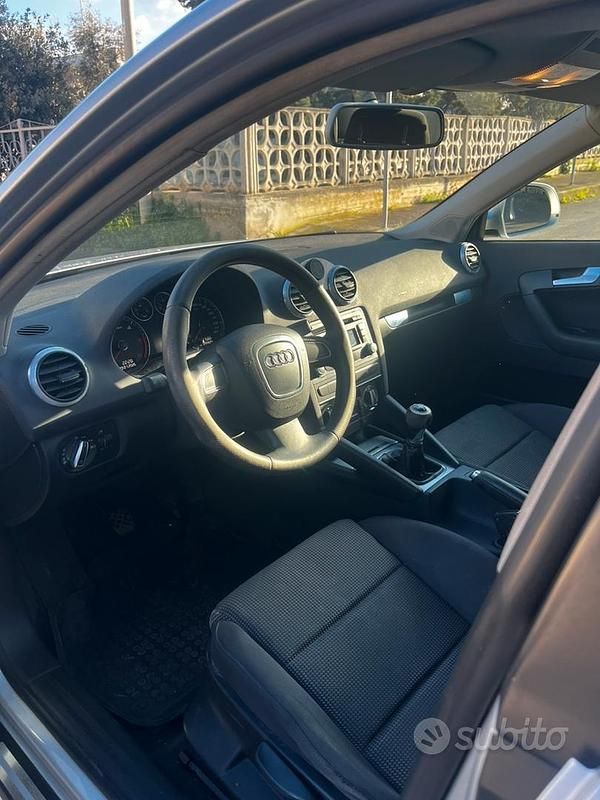 Usata Audi A3 Sportback Ambiente 105 CV (77 kW) 2008 Grigio Utilitaria
