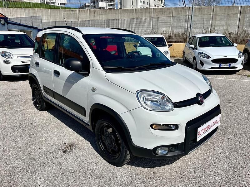 Usata Fiat Panda 4x4 95 CV (69 kW) 2017 Bianco Utilitaria