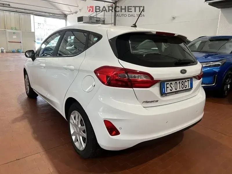 Usata Ford Fiesta 69 CV (50 kW) 2018 Bianco Utilitaria
