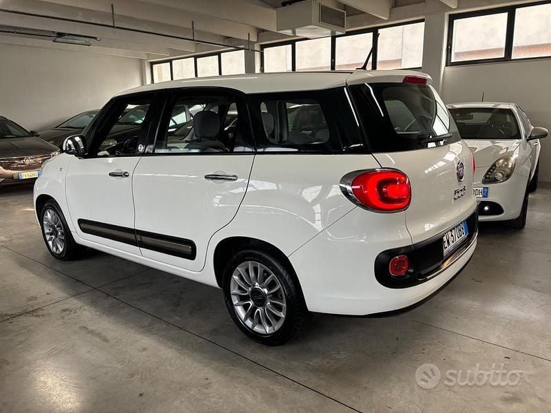 Usata Fiat 500L Living 105 CV (77 kW) 2014 Bianco Monovolume