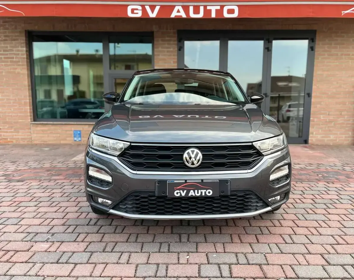 Usata VW T-Roc Style 116 CV (85 kW) 2018 Indium grey SUV