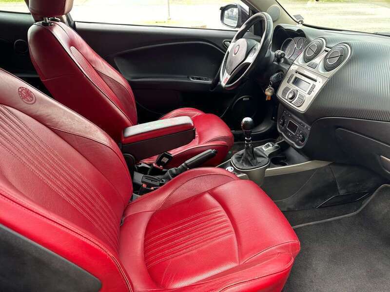 Usato 2008 Alfa Romeo MiTo 1.4 Benzin 155 CV (5.900 €)