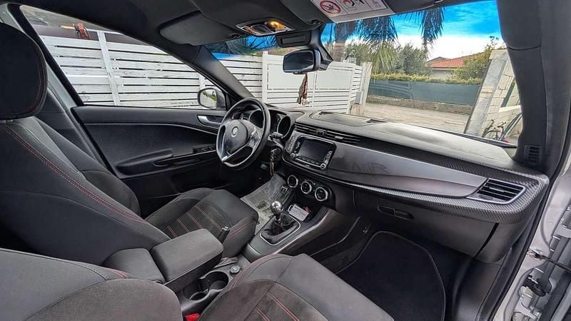 Usata Alfa Romeo Giulietta Sprint 120 CV (88 kW) 2021 Argento Berlina