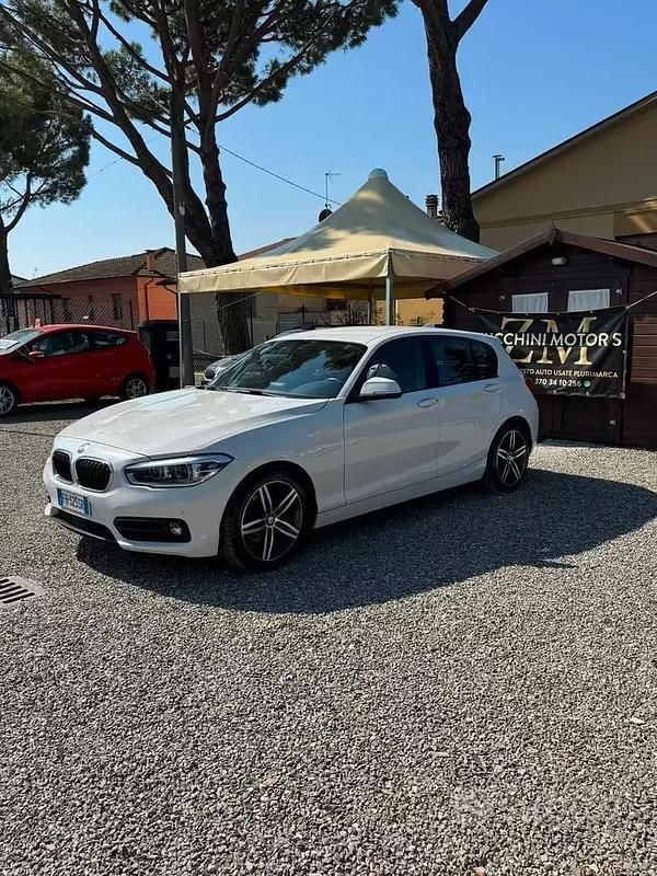 Usata BMW 118 Sport Line 150 CV (110 kW) 2017 Bianco Utilitaria