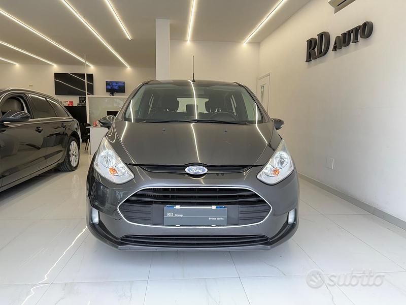 Usata Ford B-MAX Titanium 95 CV (69 kW) 2017 Grigio Monovolume