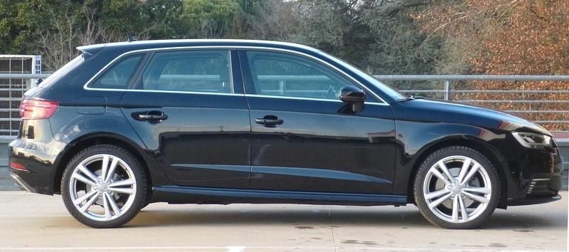 Usata Audi A3 Business 149 CV (109 kW) 2020 Nero Berlina