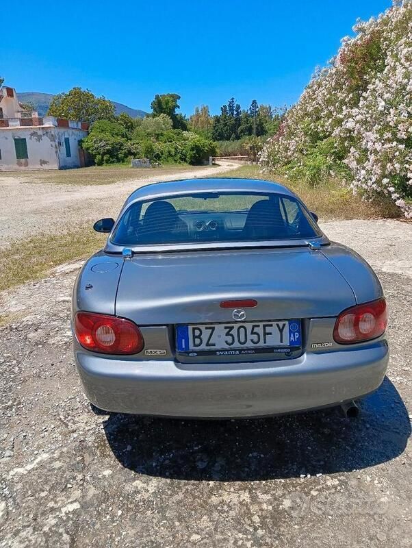 Usata Mazda MX5 2002 Grigio Cabrio