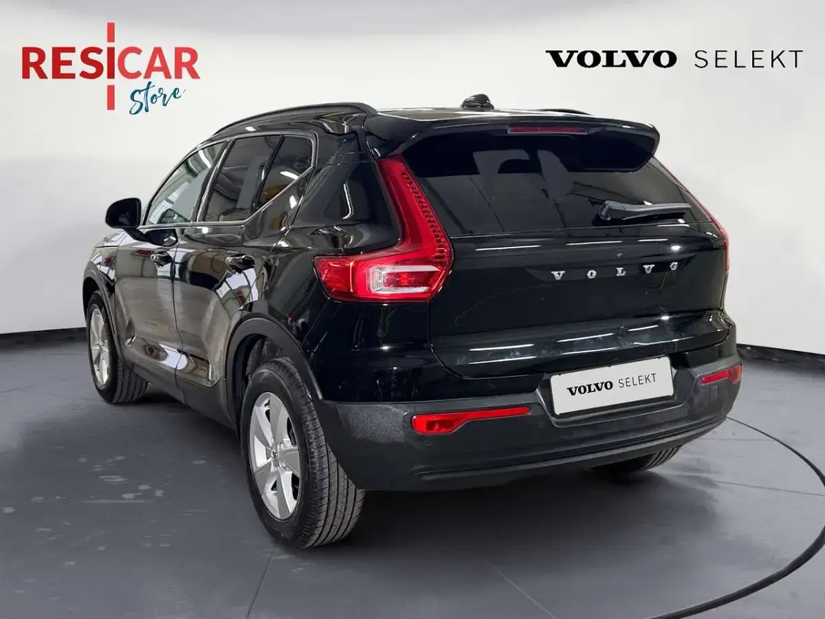 Usata Volvo XC40 150 CV (110 kW) 2020 Black metallic SUV