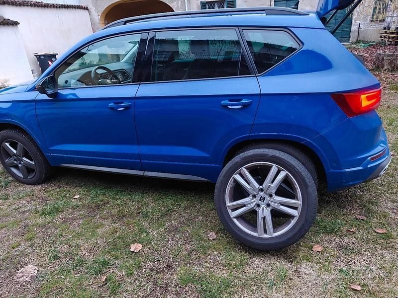 Usata Seat Ateca 4Drive 150 CV (110 kW) 2021 Blu SUV