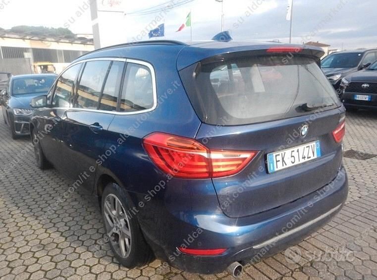Usata BMW 218 Gran Tourer Luxury Line 150 CV (110 kW) 2017 Grigio Monovolume