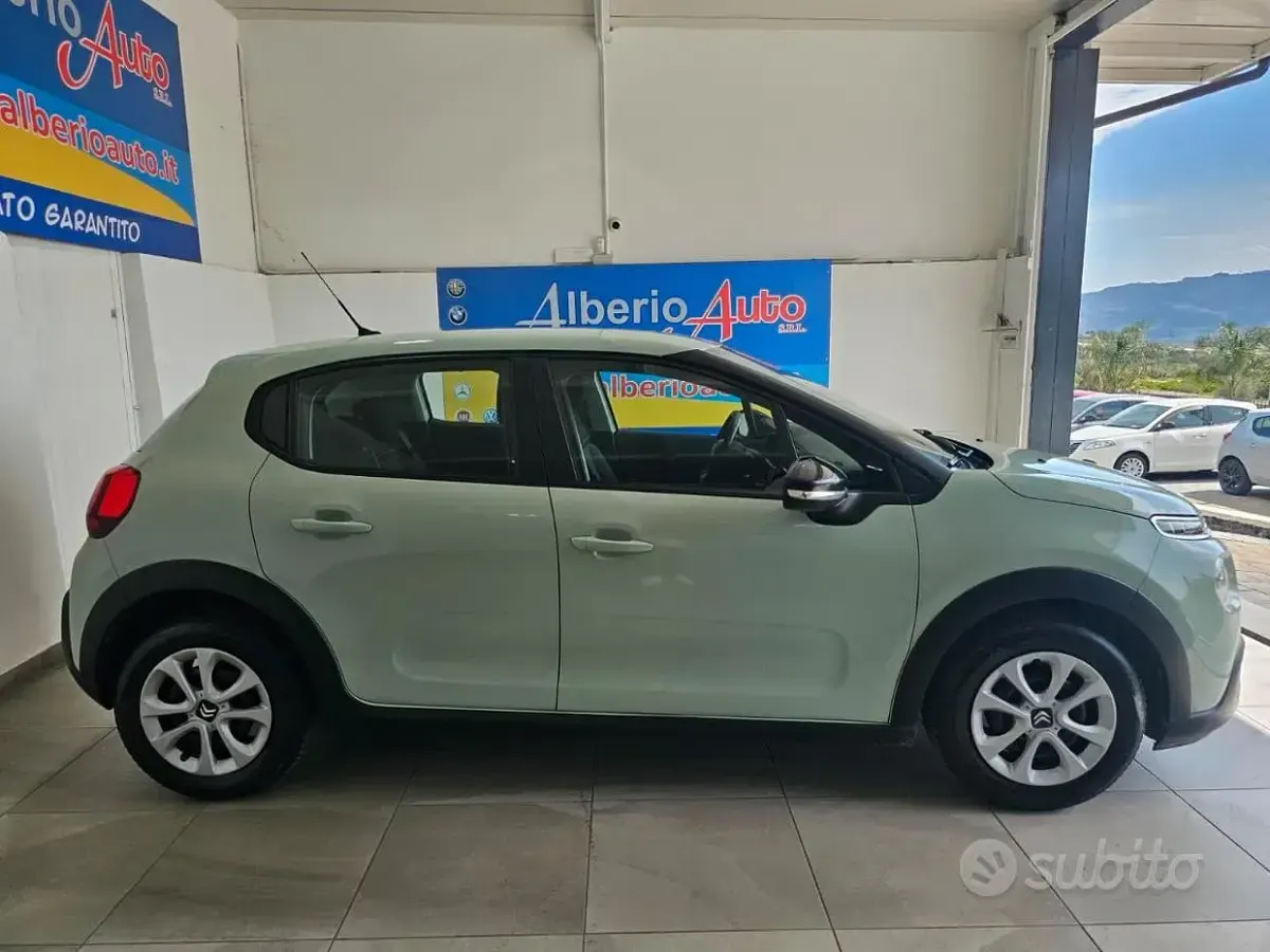 Usata Citroën C3 Feel 75 CV (55 kW) 2017 Verde Berlina