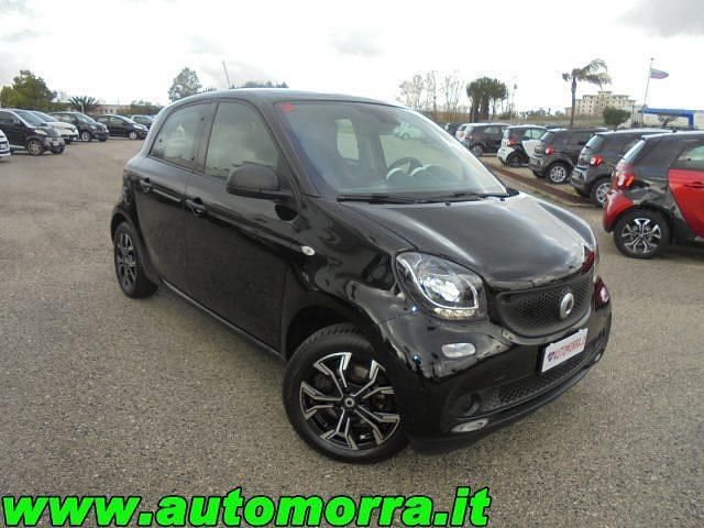 Usata Smart ForFour 71 CV (52 kW) 2019 Nero metallizzato Utilitaria