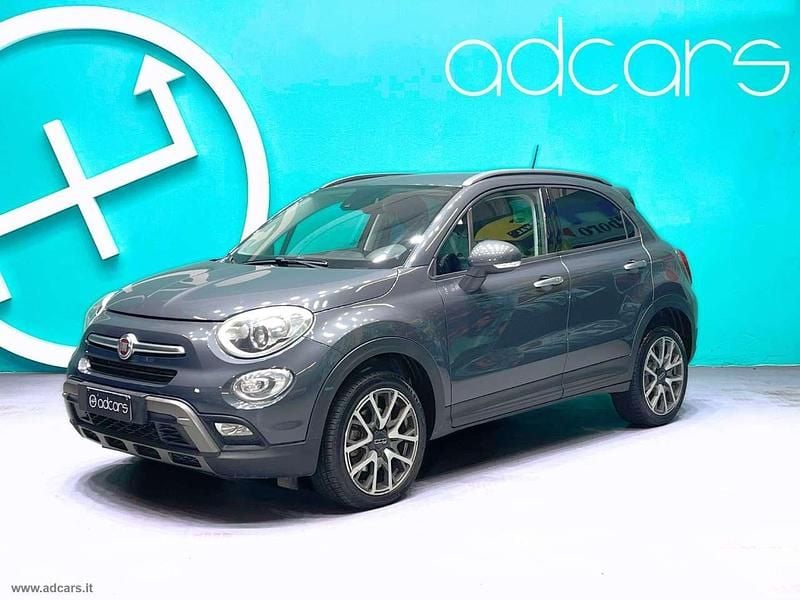 Grigio Usata 2015 Fiat 500X Cross SUV | 9800 € (Buon prezzo) - Immagine 1/4