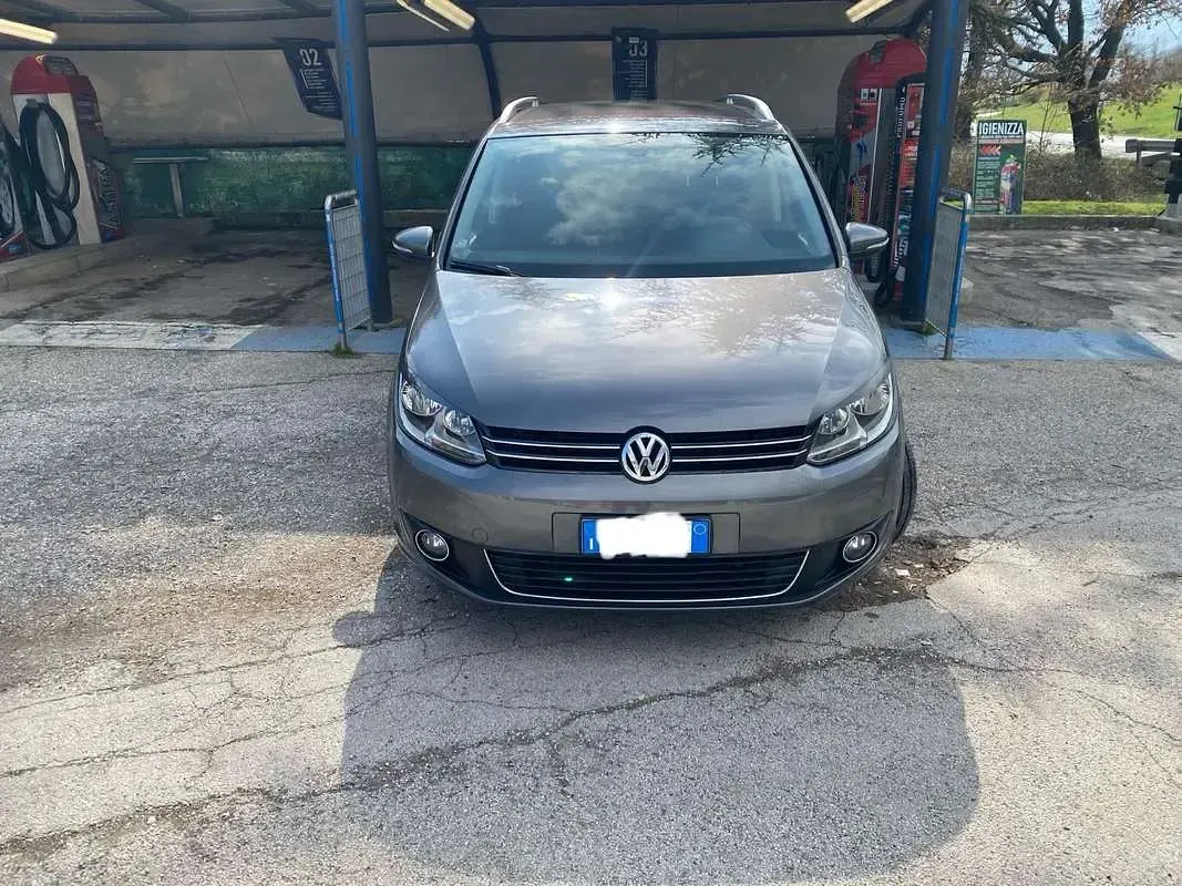 Usata VW Touran Highline 150 CV (110 kW) 2011 Grigio Monovolume