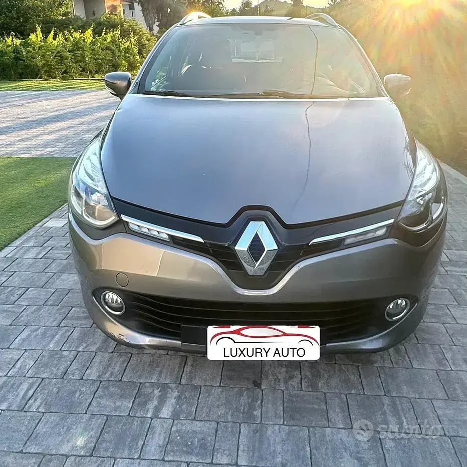 Usata Renault Clio 75 CV (55 kW) 2013 Grigio Station wagon